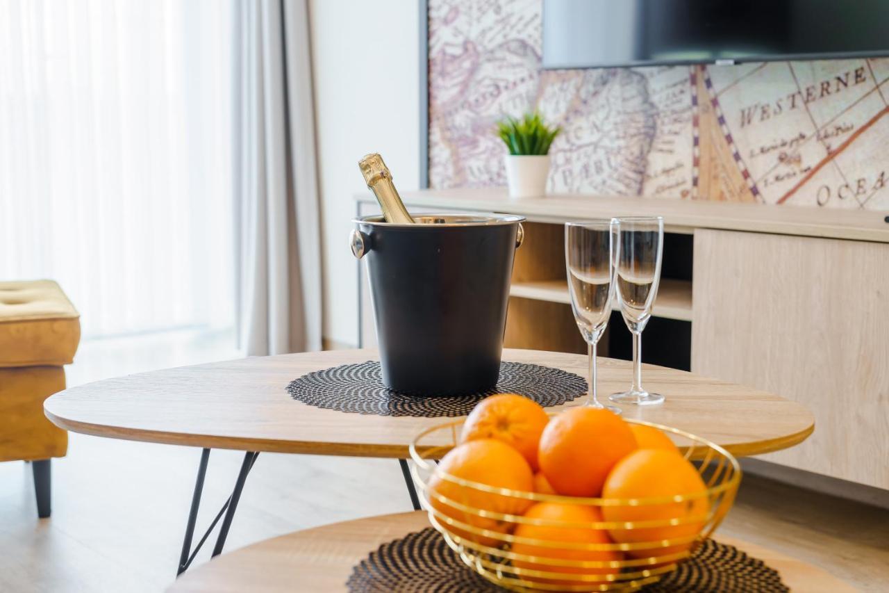 Appartement Perlowa Przystan Rent - Classic Gold & Silver à Kołobrzeg Extérieur photo